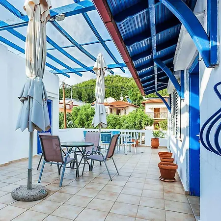 Ξενοδοχείο με διαμερίσματα Xenios Loutra Village Arsinoi *